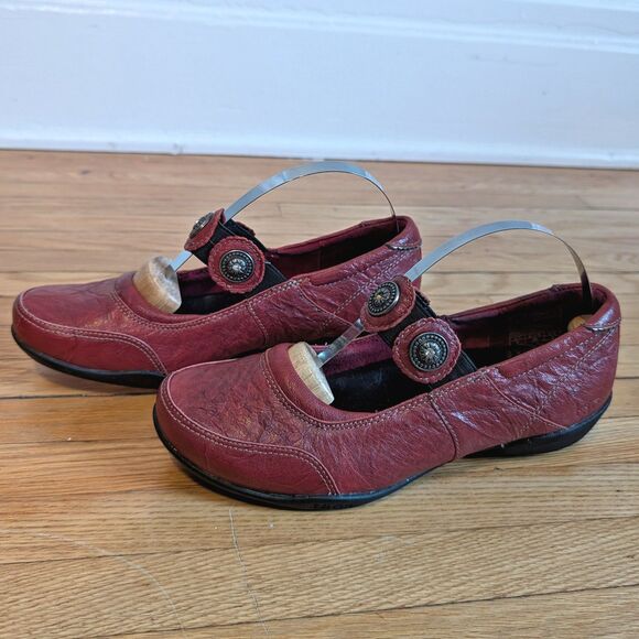 Taos Mary Jane Flats Leather Applique Red Comfort Ballet Shoes Walking Size 6 - Picture 1 of 13